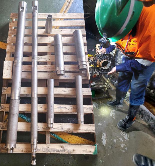 Hazardous hole deployment system components for NQ and HQ diameters, and drill-rod preparation before underground deployment
